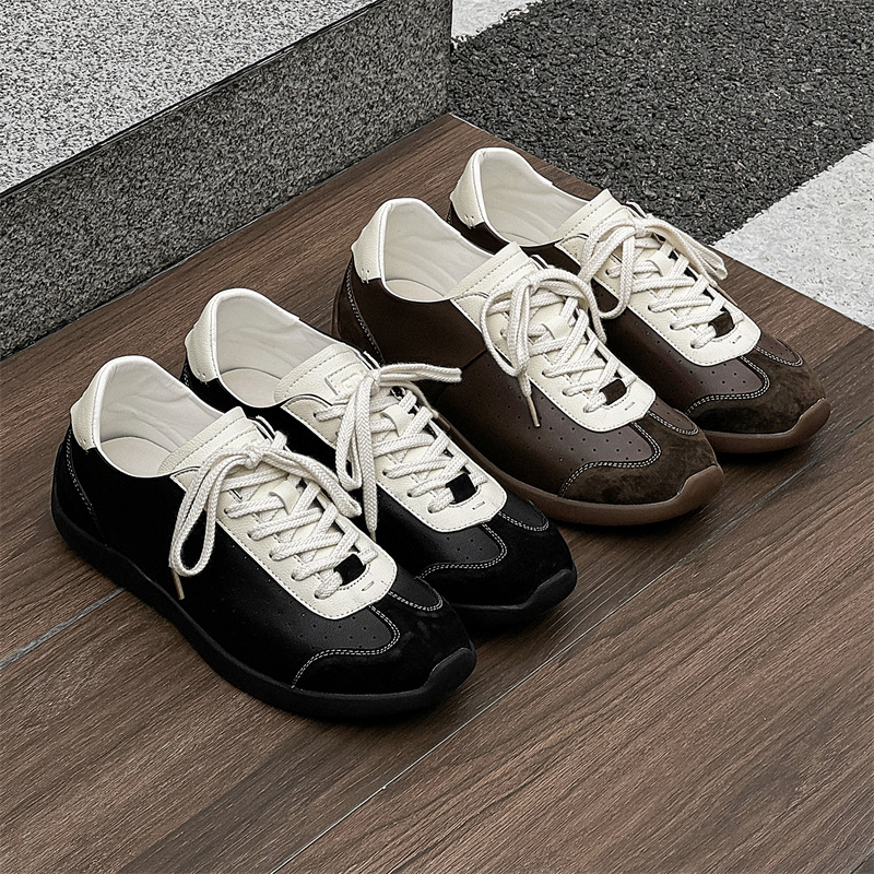 Man's Flat Shoes High Quality  - Outdoor Sport With Sticks review and price